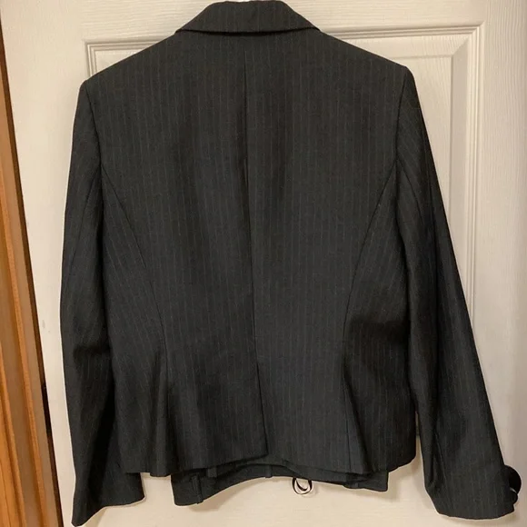 Beautiful Calvin Klein pinstripe suit - Picture 2 of 13